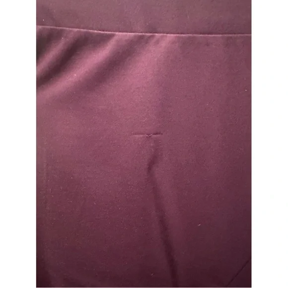 Elegant Burgundy Skirt - Picture 8 of 10